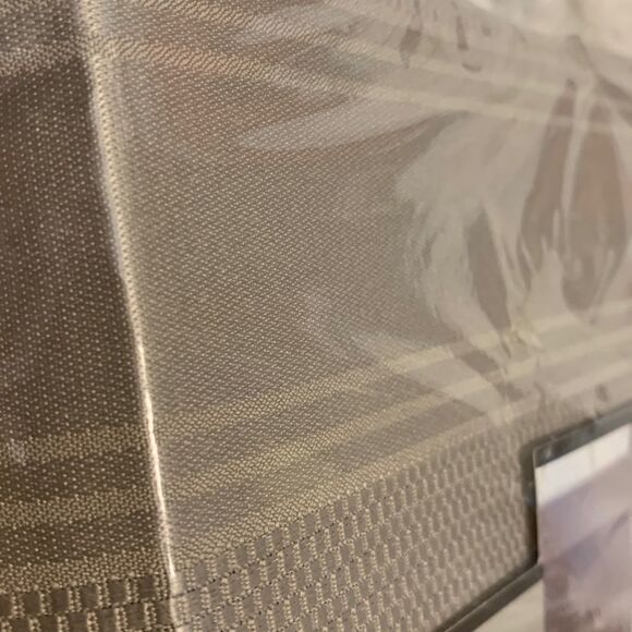 Encore tan microfiber tablecloth 60” x 102” - Picture 8 of 8